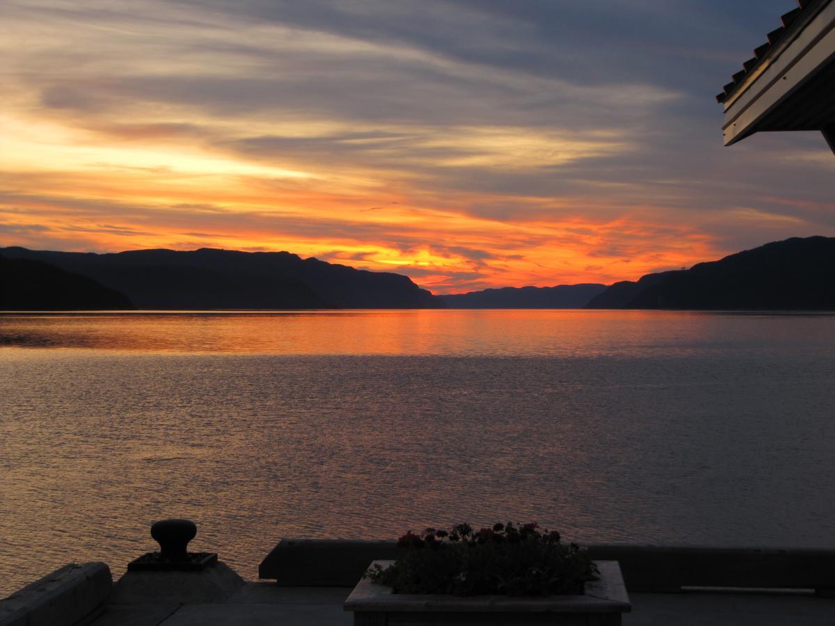 Gite Marie-Claire Petit-Saguenay Exterior foto